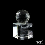 Pelota de golf en cristal de panel rey